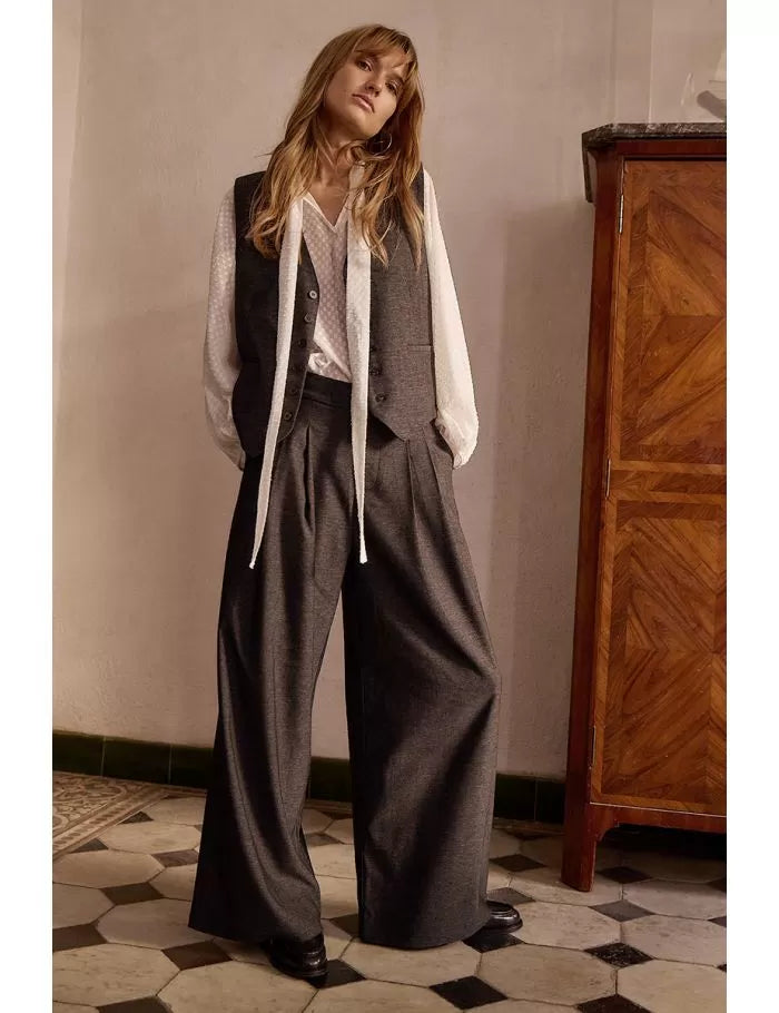 Woven Pleat Front Pant