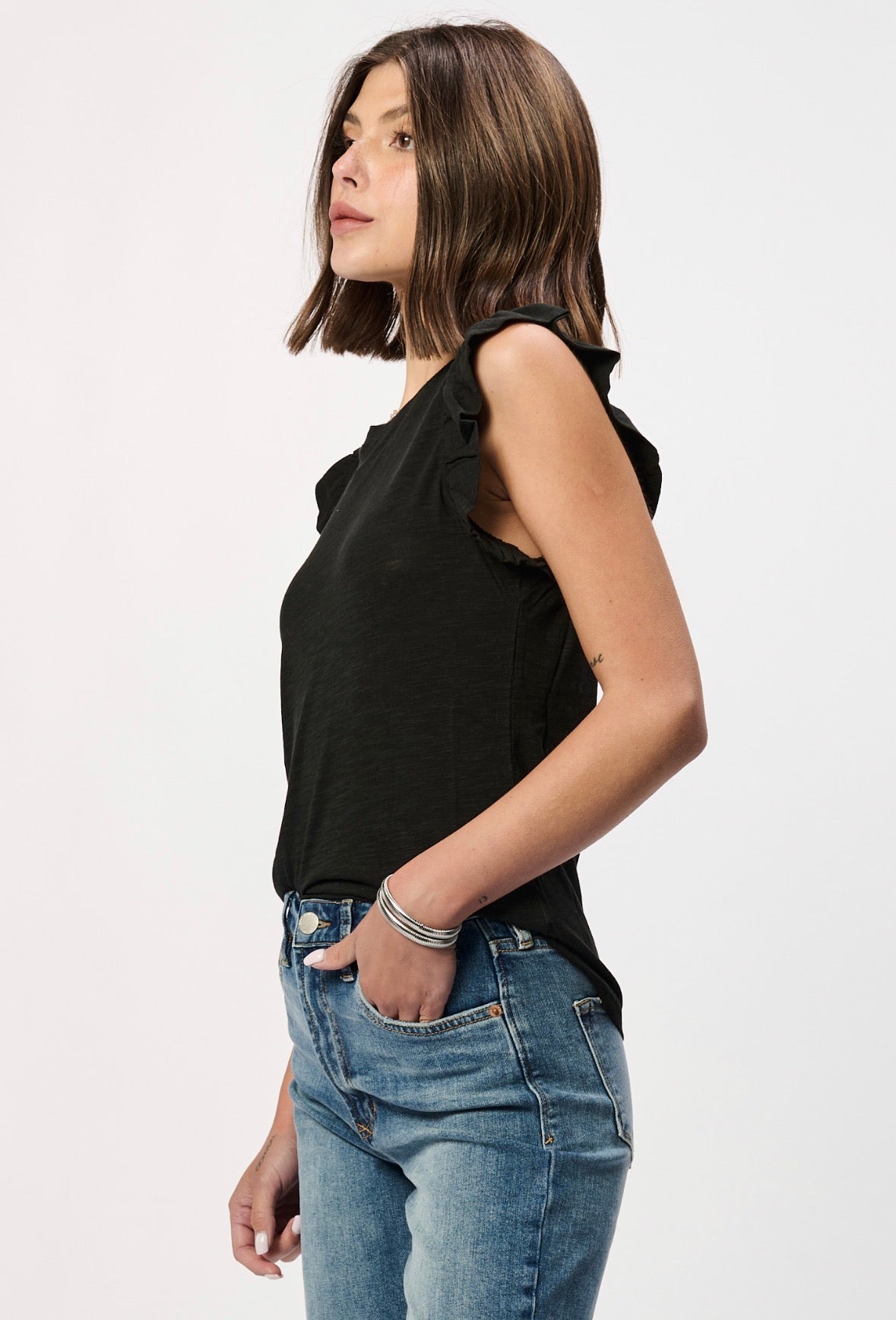 North Ruffle Sleeve Tee