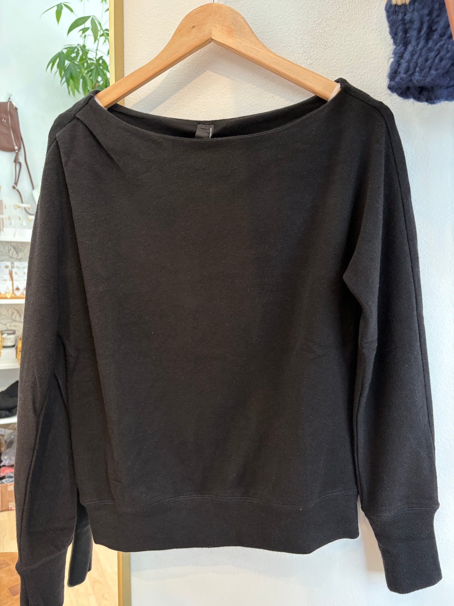 Drop Sleeve Boatneck