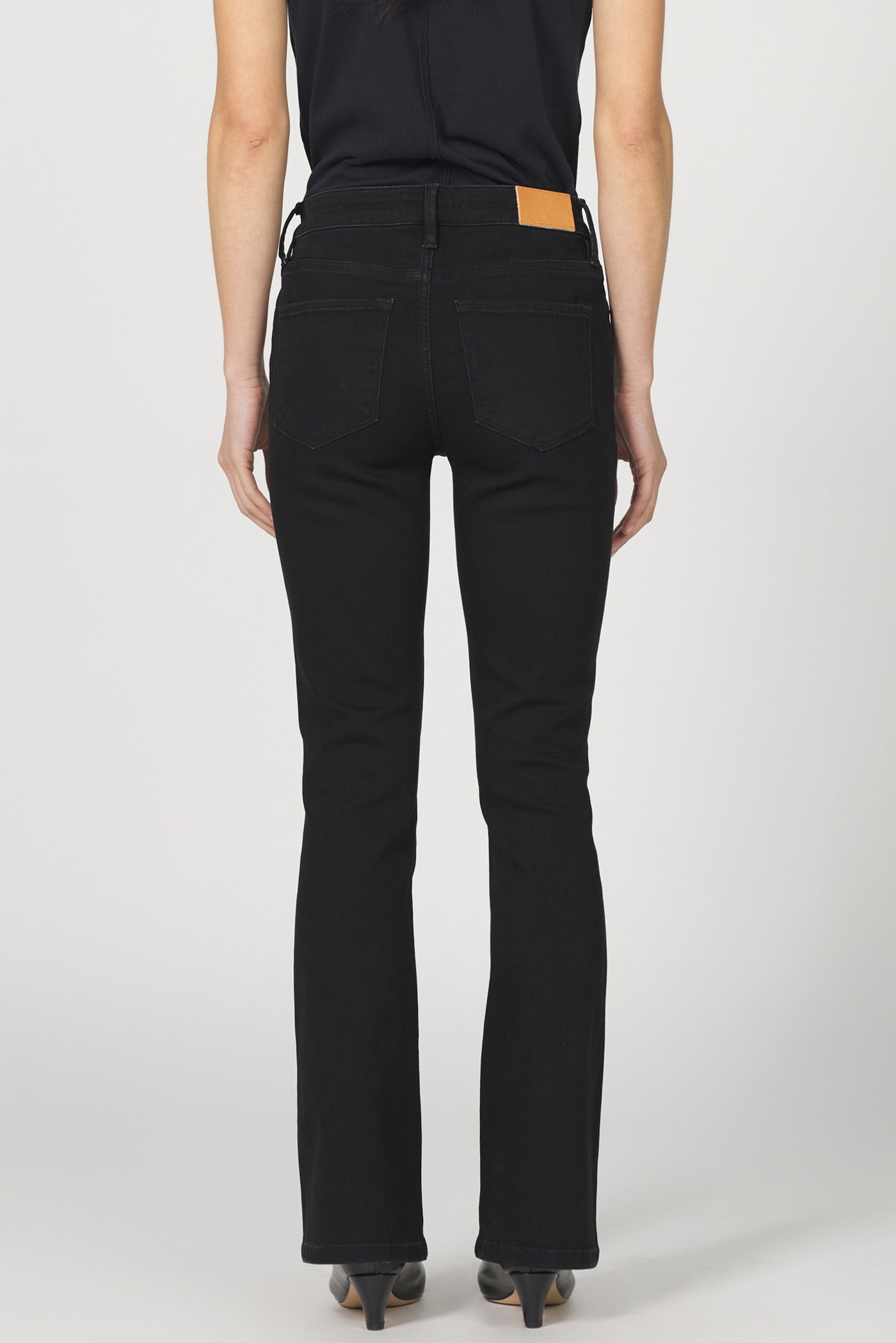 Jaxtyn Black Arrow