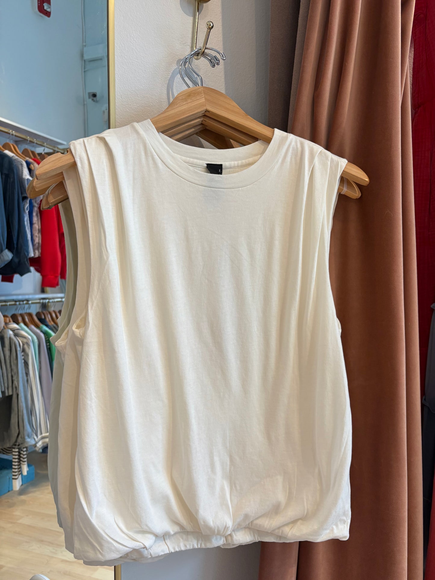 Bubble Hem Crew Neck Tank