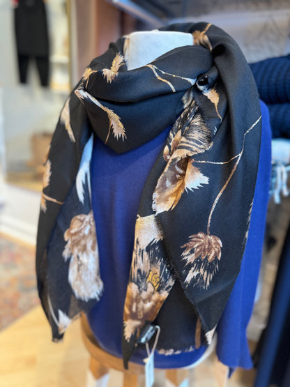 Lightweight Gold Lurex Flower Scarf