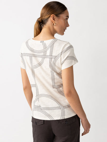 Perfect Tee Graphic Lines