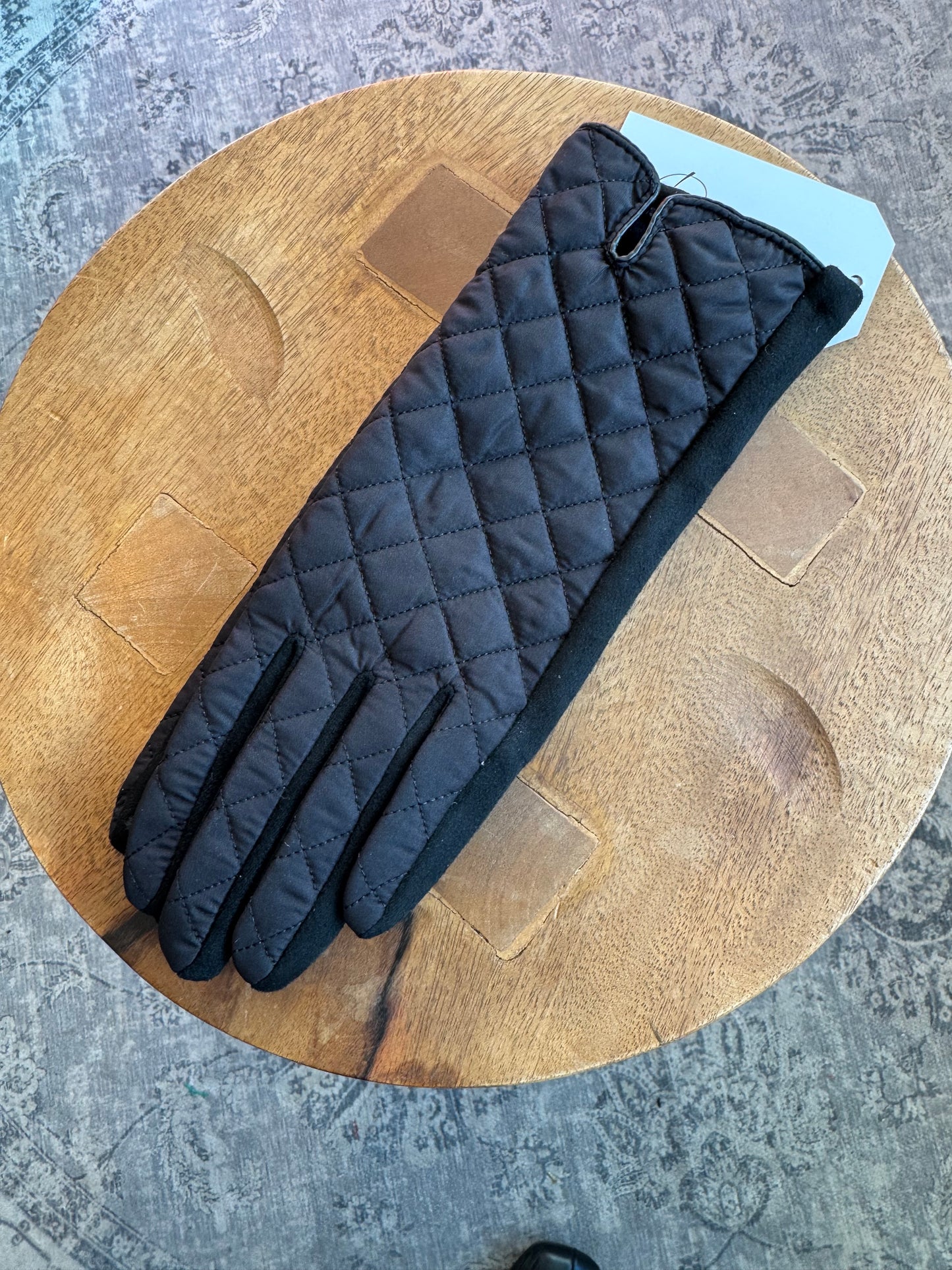 Quilted Glove with Smart Touch