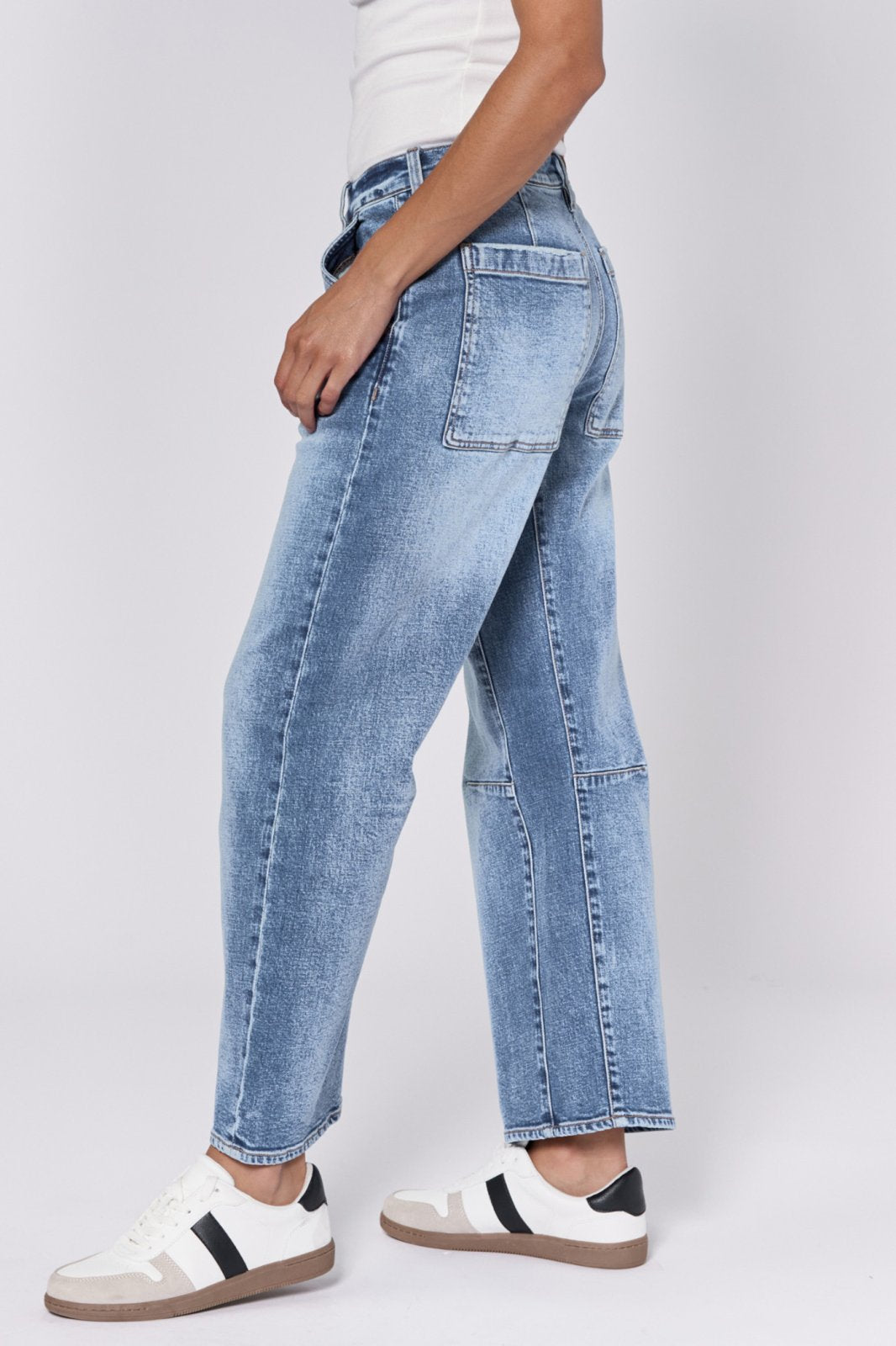 Lasso Barrel Jean