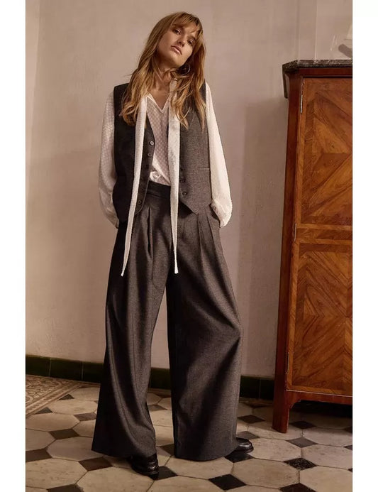 Woven Pleat Front Pant