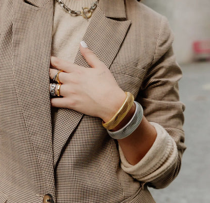 Veronica Chinky Gold Stretch Bangle Bracelet