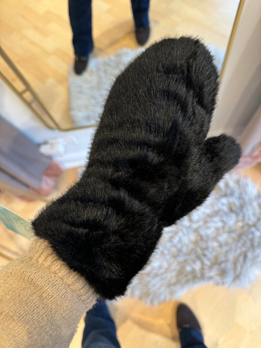 Lux Faux Fur Mittens