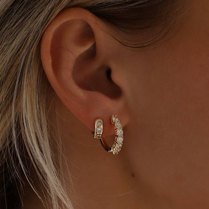 Elan Baguette Gold Huggies