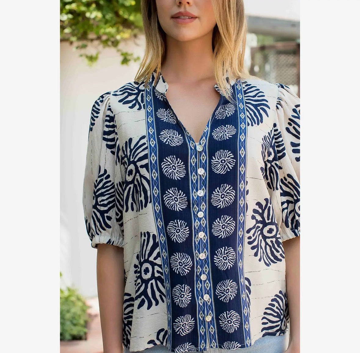 Puff Sleeve Abstract Print Vacation Blouse