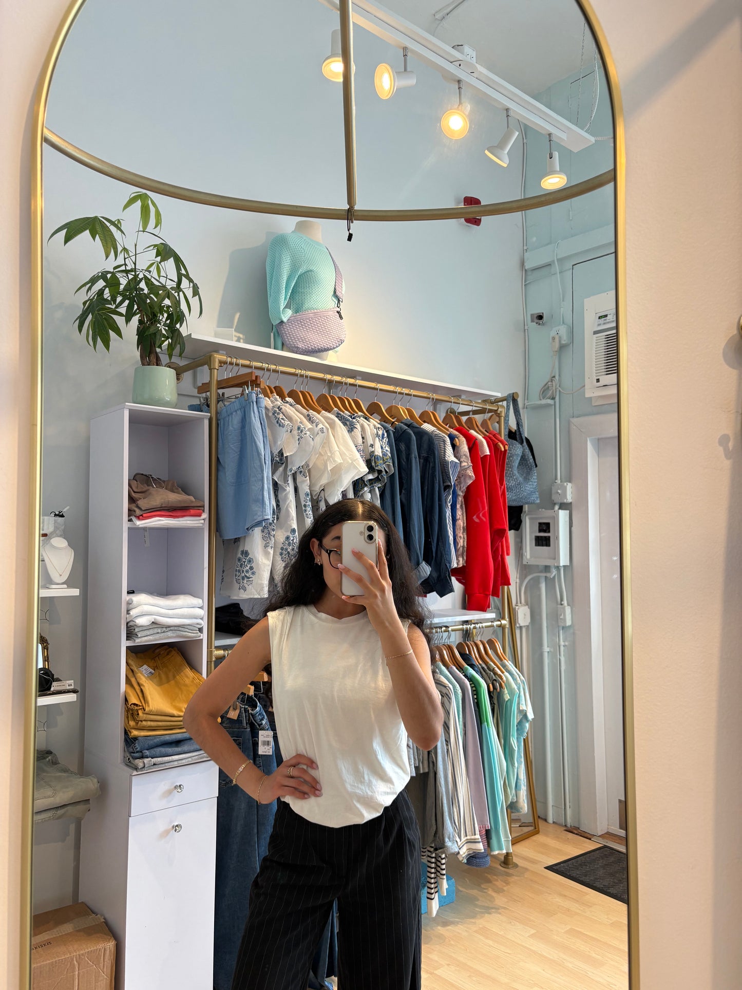Bubble Hem Crew Neck Tank