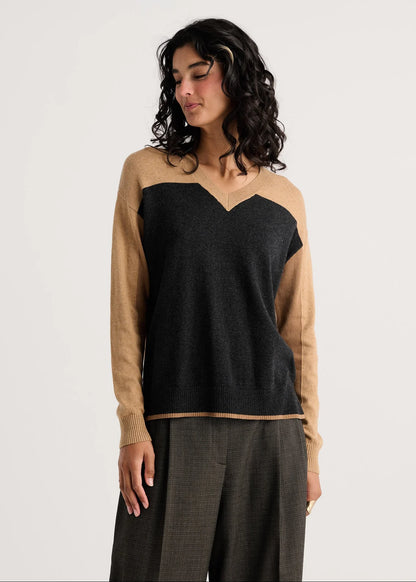 Zaket & Plover Color Theory V-Neck Sweater