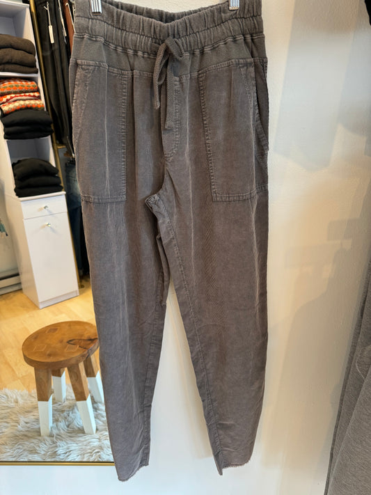 Sunday Raw Edge Corduroy Pant