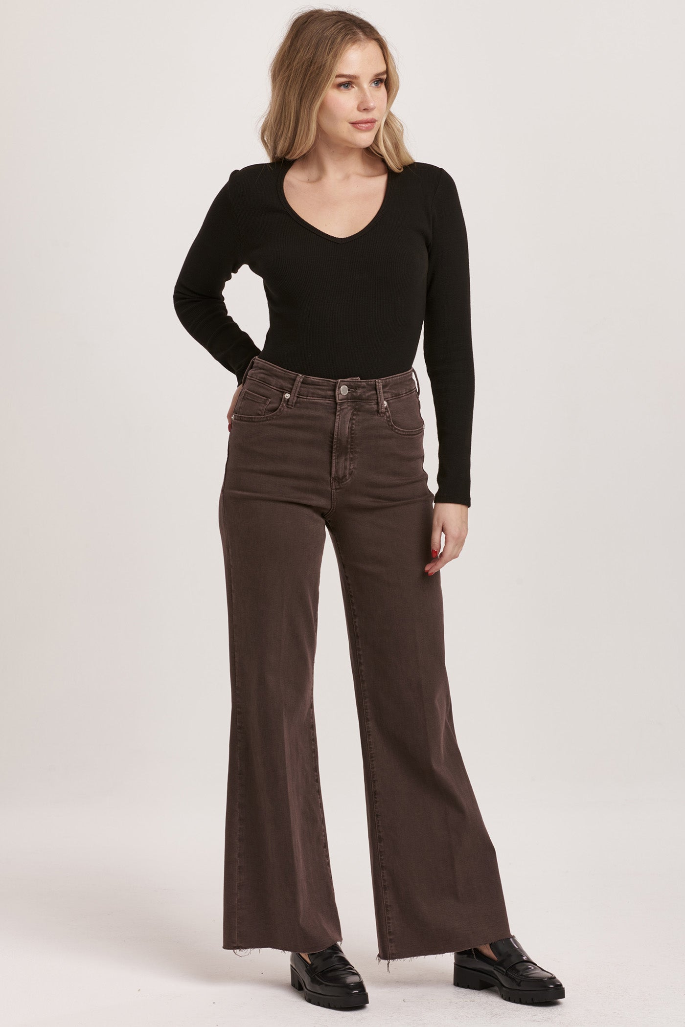 Fiona High Rise Wide Leg Jeans Mocha