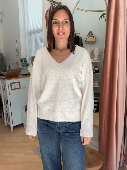 Lecia V-Neck Relaxed Fit Sweater