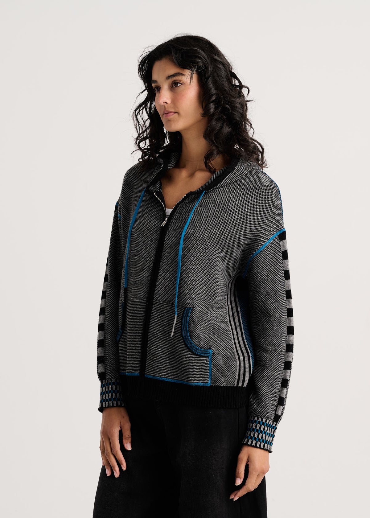 Zaket Plover zip up hooded sweater in Birdseye fabrication