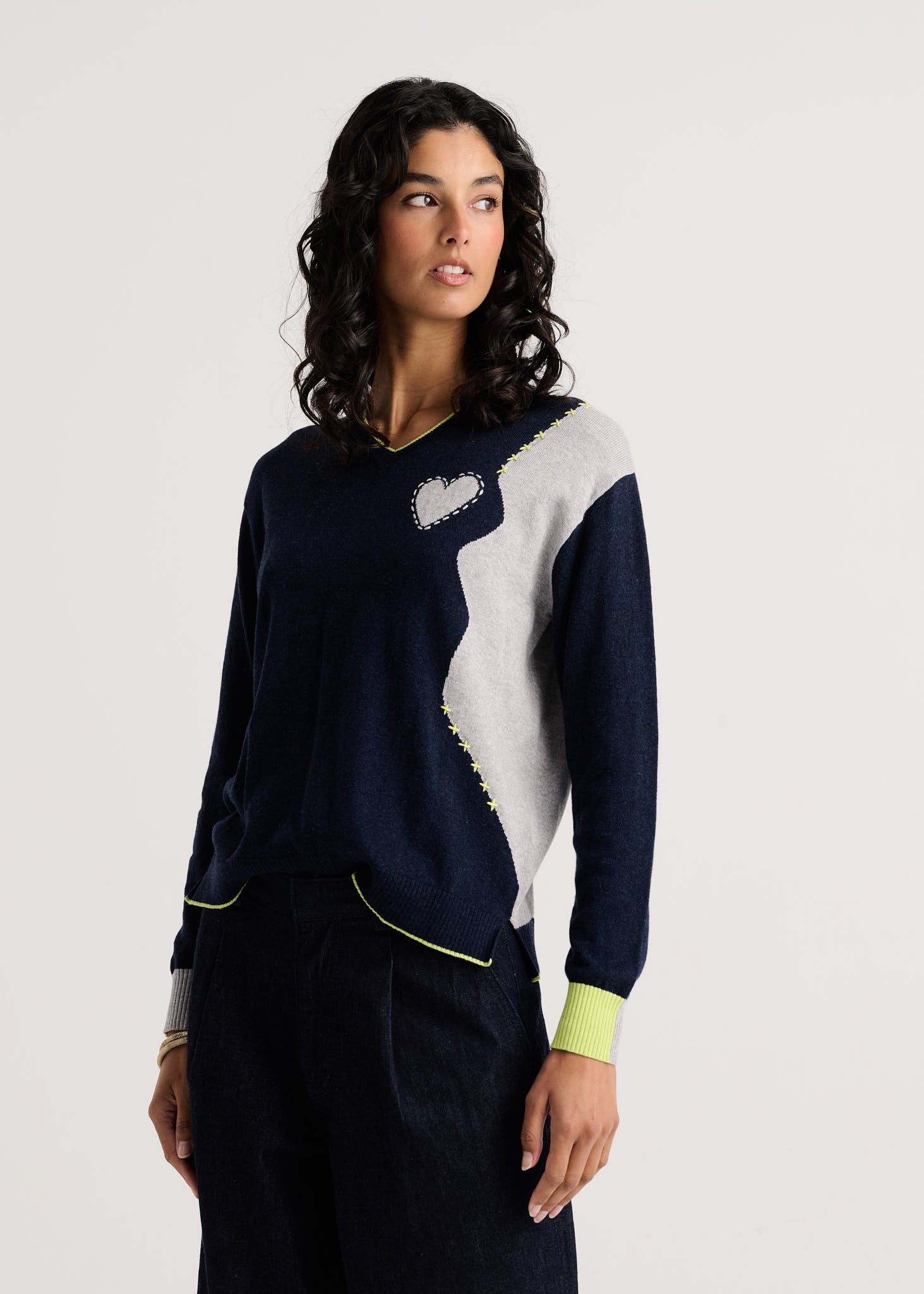 V-Neck sweater with heart by Zaket & Plover