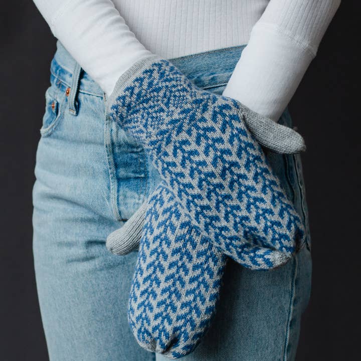 Frosty Blue and Gray Patterned Mittens